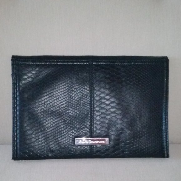 BCBGeneration black faux snakeskin clutch/envelope bag  NWOT - Picture 2 of 4